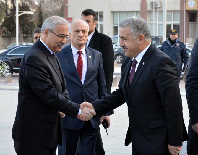 Ulaştırma Denizcilik ve Haberleşme Bakanı Arslan: