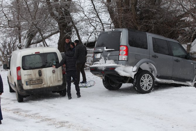 Kartalkaya'da kar ve buzlanma tatilcilere zor anlar yaşattı