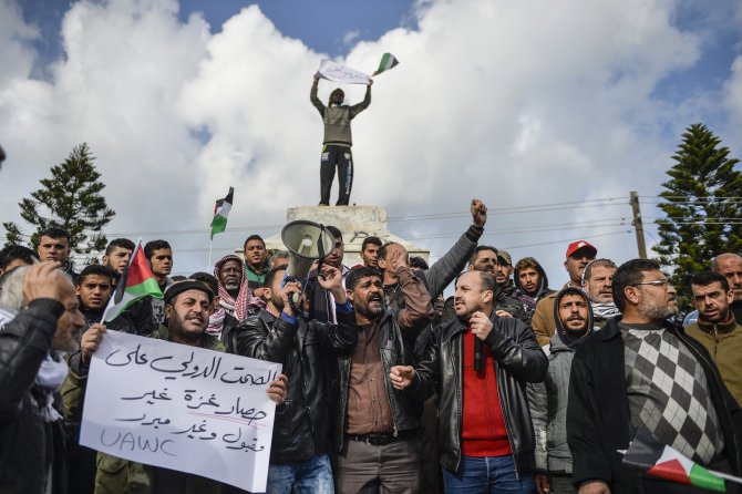 Gazzeli işçilerden "abluka" protestosu