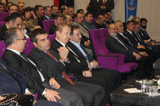 "Sorunlar ve Sorumluluklarımız" konferansı