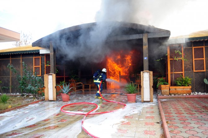 GÜNCELLEME - Antalya'da hamamda yangın