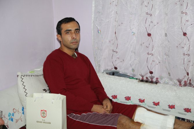 Vali Gül, yaralı uzman çavuşu ziyaret etti