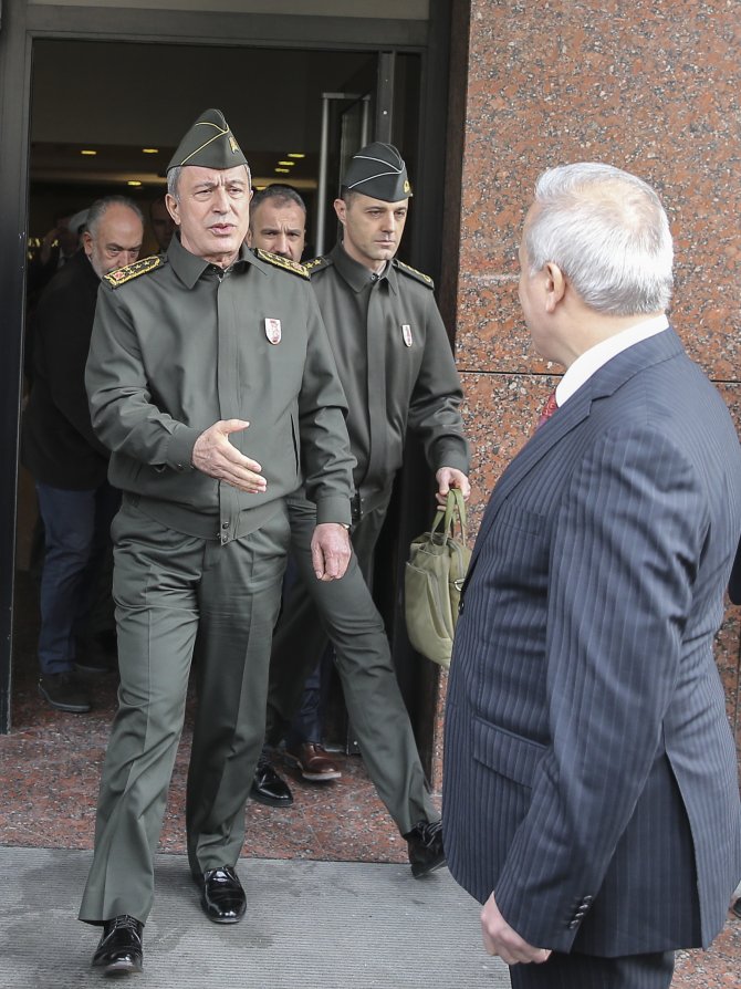 Orgeneral Akar, TBMM Başkanı Kahraman'ı ziyaret etti