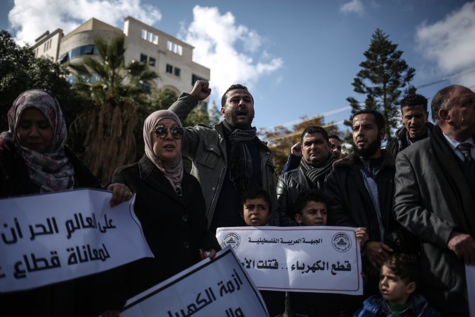 Gazze'deki elektrik kesintileri protesto edildi