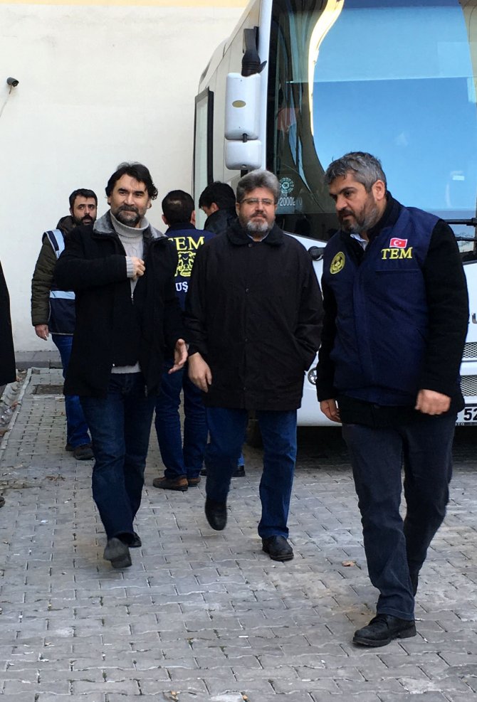 Uşak merkezli 8 ildeki FETÖ/PDY operasyonu