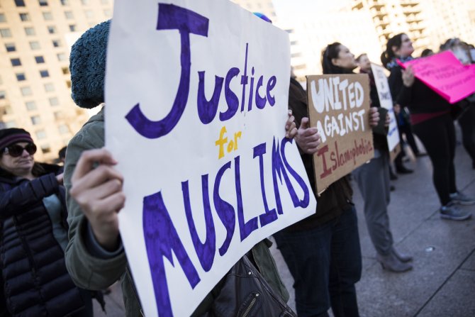 Washington'da Trump karşıtı gösteri