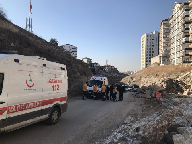 "Dur" ihtarına uymayan otomobilin çarptığı yaya öldü