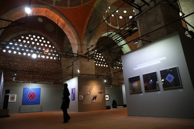 "Victor Vasarely Retrospektifi Sergisi" açılış kokteyli