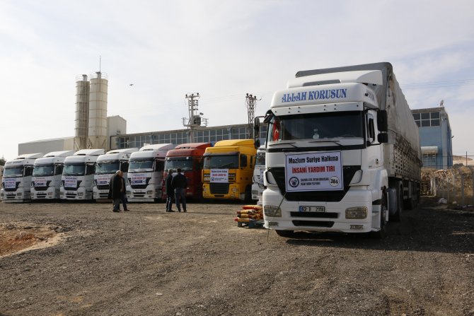 Şanlıurfa'dan Suriyelilere 10 tır insani yardım