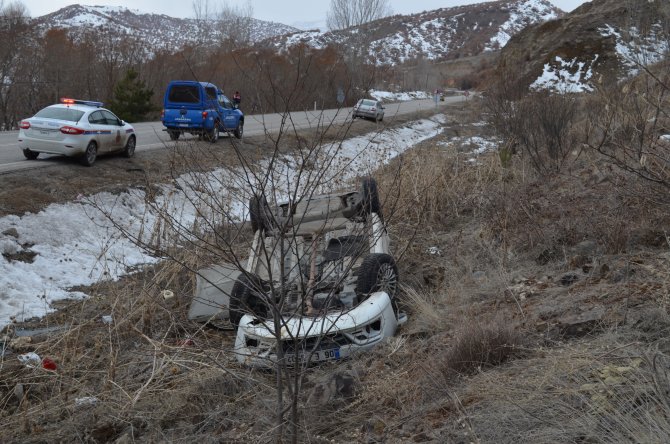 Çankırı'da otomobil devrildi: 4 yaralı