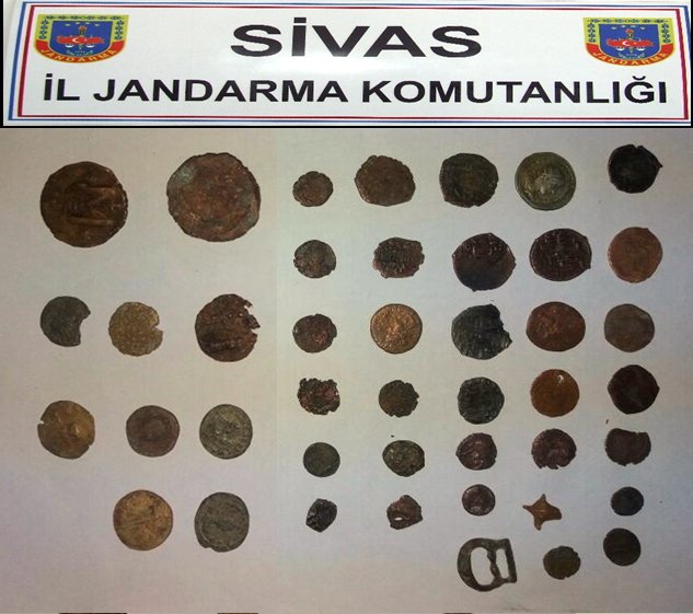 Sivas'ta kaçak kazı yapan 5 kişi gözaltına alındı