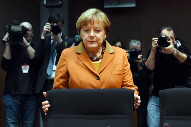 Merkel, Federal Meclis Araştırma Komisyonunda ifade verdi