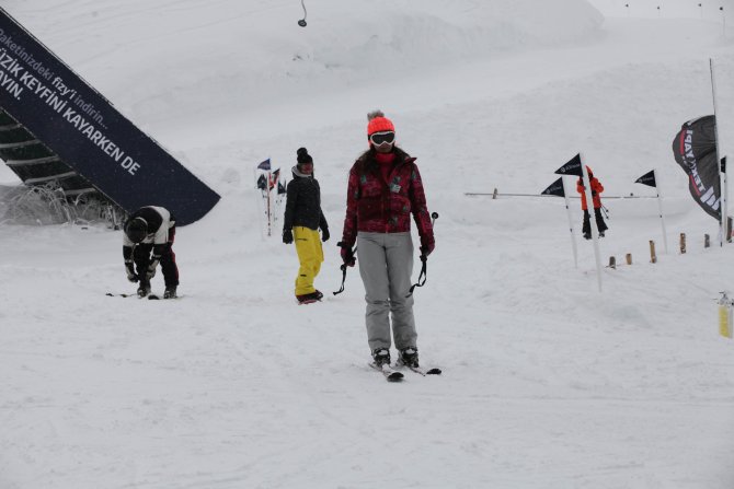 Kartalkaya'da kayak keyfi