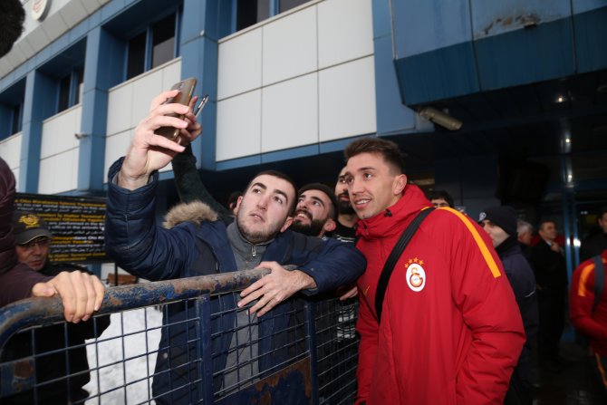 Galatasaray kafilesi, Rize'ye geldi