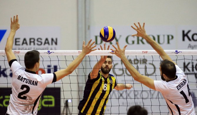 Voleybol: Efeler Ligi