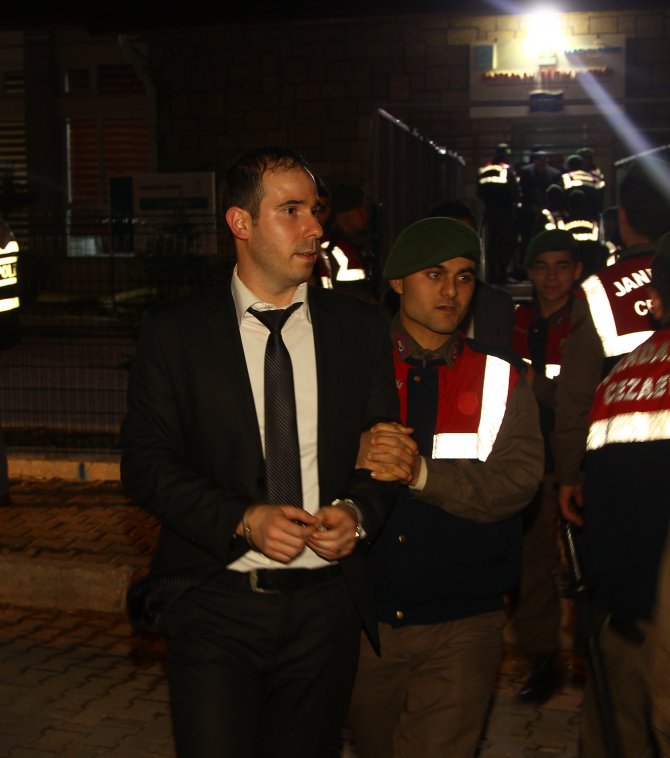 "Bizi ezmeden geçemezsiniz"