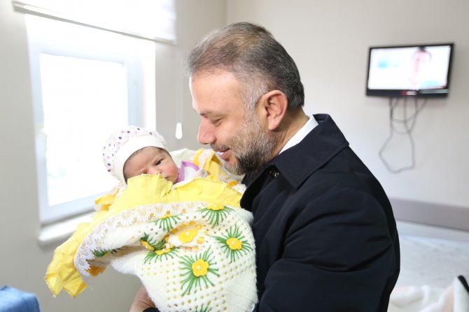 Belediye Başkanı'ndan ailelere ziyaret