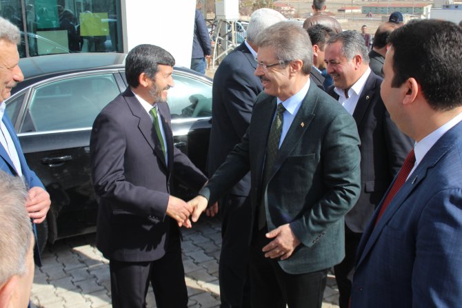 Kayseri Şeker Fabrikasından çiftçilere seminer