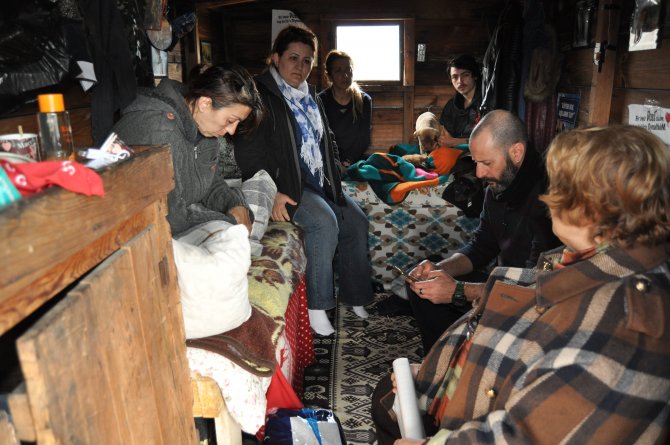 Hayvanseverlerin açlık grevi sona erdi