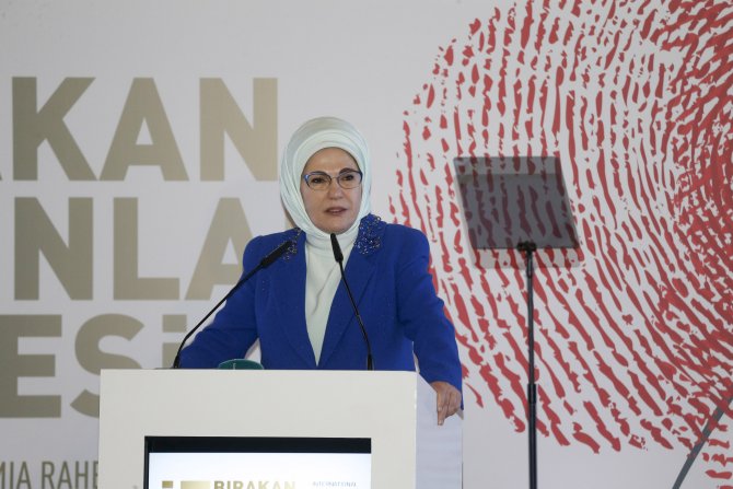 "İz Bırakan Kadınlar Zirvesi"