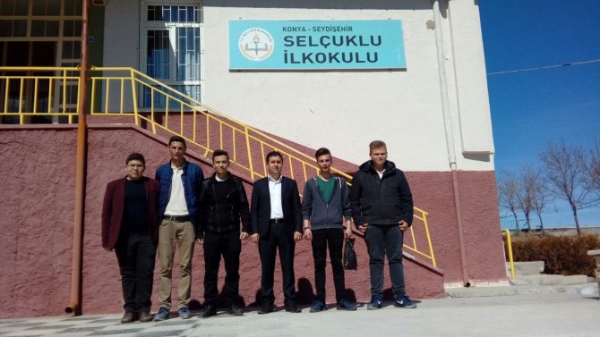 Seydişehir'de öğrencilerin yaşlıları ziyareti