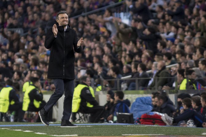 Barcelona tarihi galibiyeti kutluyor