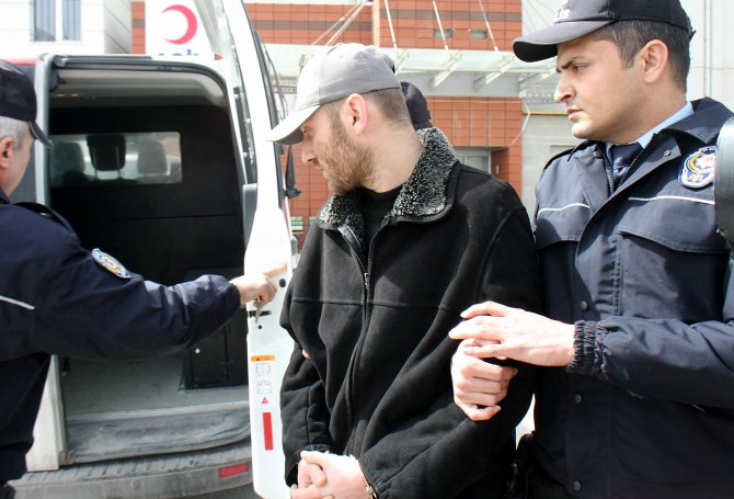 GÜNCELLEME 2 - Besteci ve aranjör Emrah Karaduman'a bıçaklı saldırı