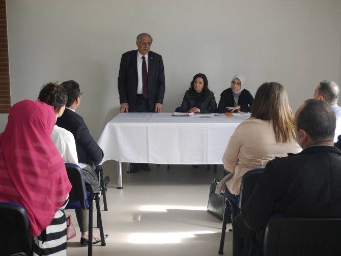 Hollanda'nın Çavuşoğlu'nun uçağının iniş iznini iptal etmesi