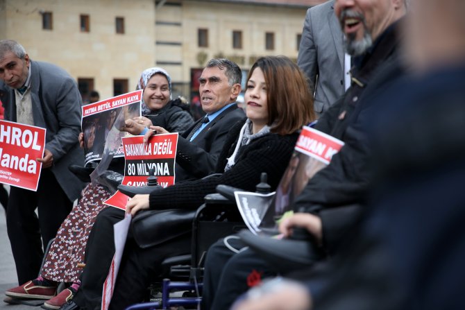Hollanda'nın skandal tavrına tepkiler