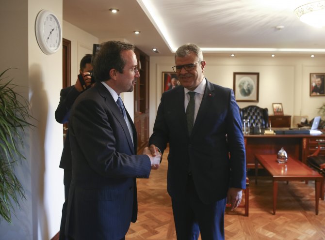 Kaynak, ABD'nin Ankara Büyükelçisi Bass'ı kabul etti