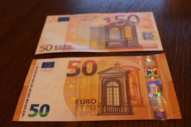 Bundesbank yeni 50 avroluk banknotu tanıttı