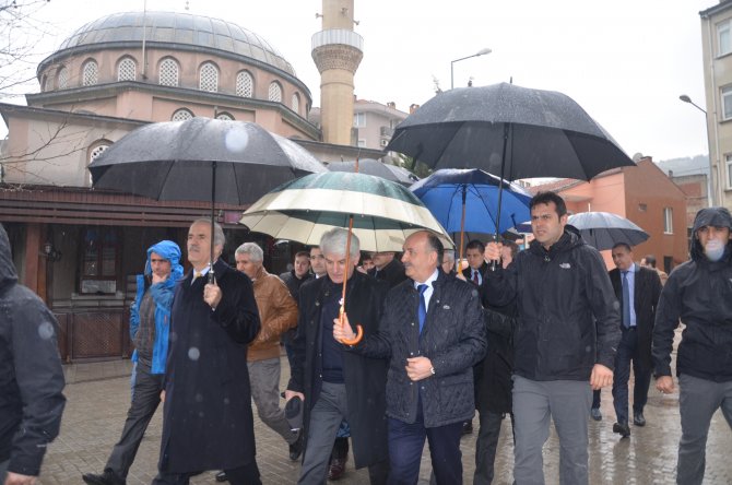 Çalışma ve Sosyal Güvenlik Bakanı Müezzinoğlu: