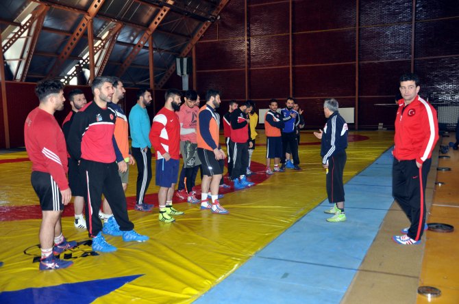 Grekoromen Güreş Milli Takımı'nın Aladağ kampı