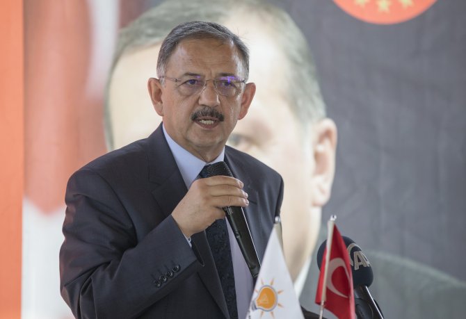 Çevre ve Şehircilik Bakanı Özhaseki, İzmir'de