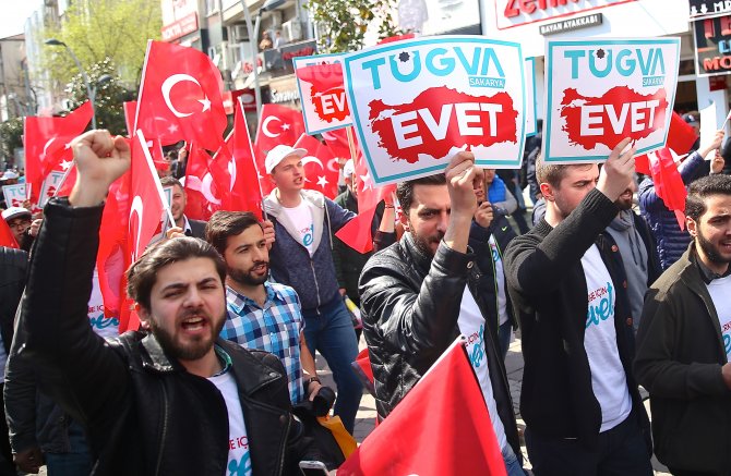 TÜGVA'dan "Türkiye İçin Evet" yürüyüşü