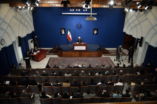 ABD'nin Suriye'de rejime ait hava üssünü vurması