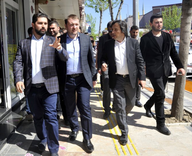 AK Parti Gençlik Kolları Başkanı Ecertaş: