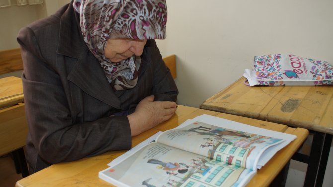 Ümmi Gülsüm ninenin okuma azmi