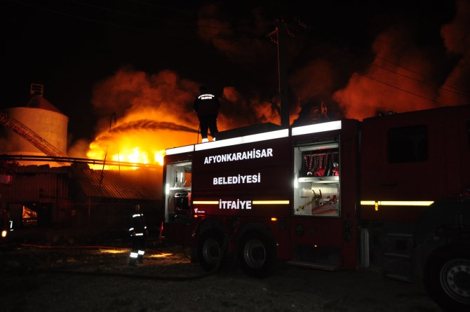 GÜNCELLEME - Afyonkarahisar'da yağ fabrikasında yangın