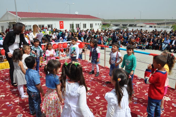 Suriyeli çocukların 23 Nisan coşkusu