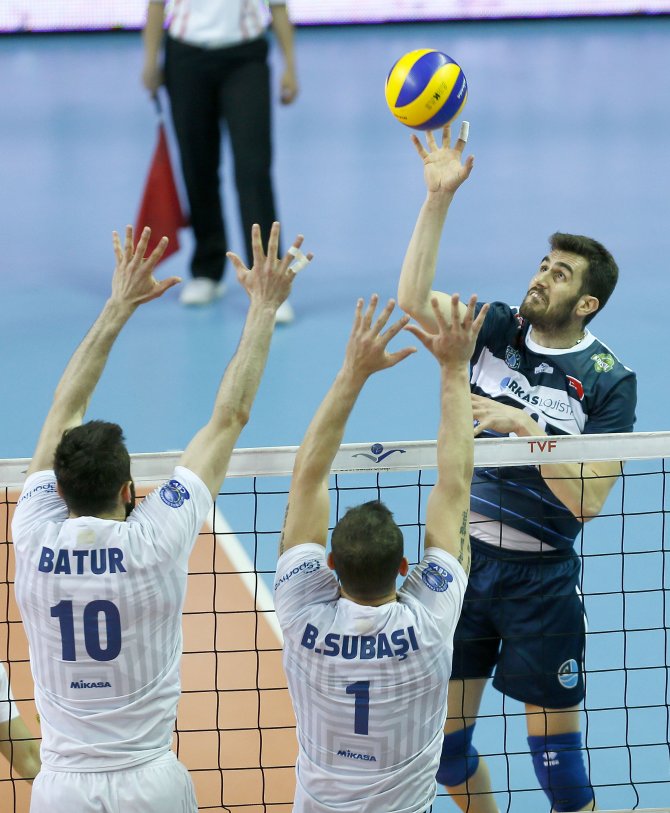 Voleybol: Efeler Ligi final