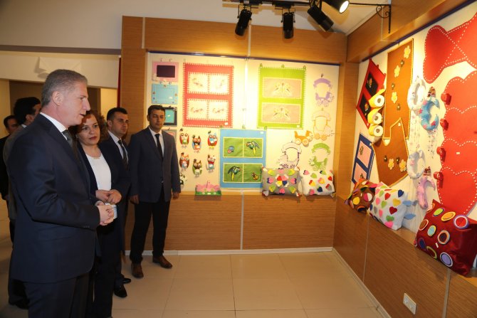 Sevgi Evleri'nde kalan çocuklardan sergi