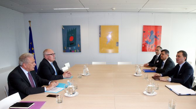 AB Bakanı Çelik Brüksel'de