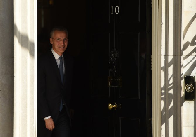 İngiltere Başbakanı May NATO Genel Sekreteri Stoltenberg'i kabul etti