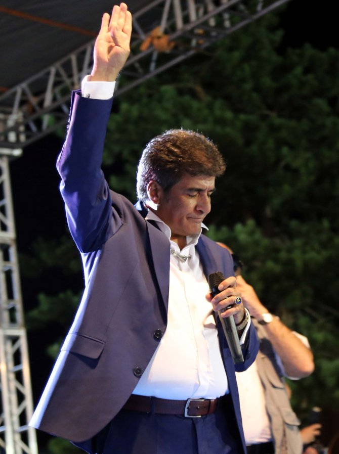 İbrahim Erkal yarın son yolculuğuna uğurlanacak