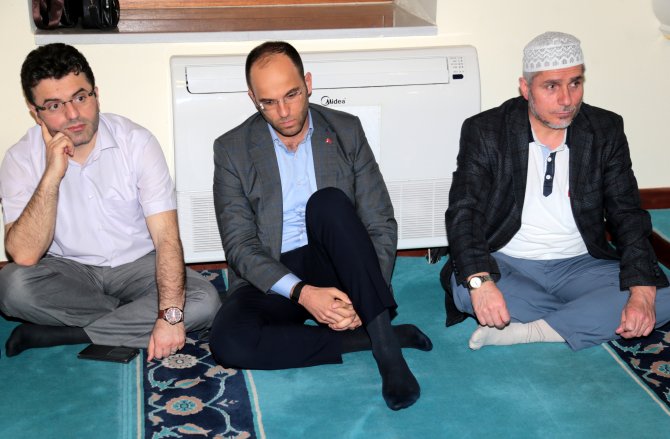 15 Temmuz ruhunu, nöbetle diri tutuyorlar