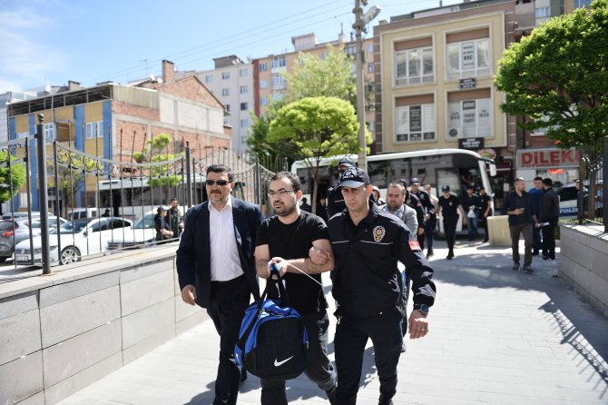 Eskişehir merkezli FETÖ/PDY operasyonunda 14 tutuklama