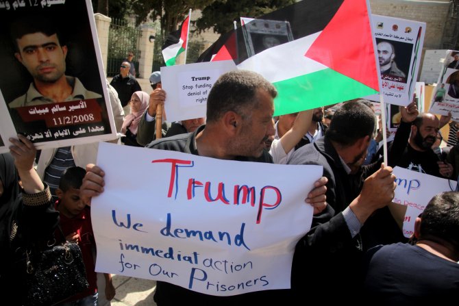 Açlık grevindeki Filistinliler için Trump'a çağrı