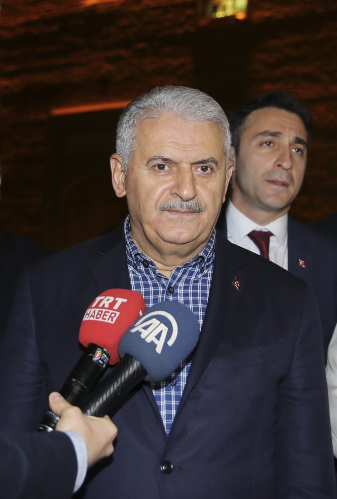 Başbakan Yıldırım teravih namazını kıldı