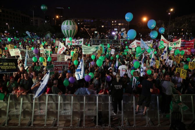 Tel Aviv'de İsrail işgali protesto edildi